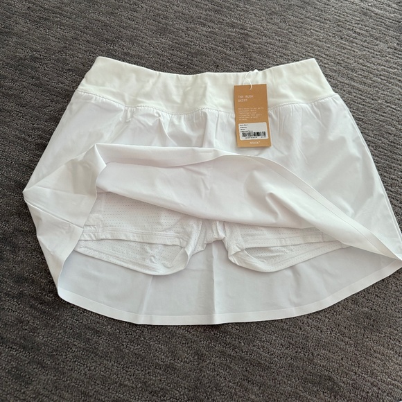 2 skirts - white and lavender - Picture 3 of 4